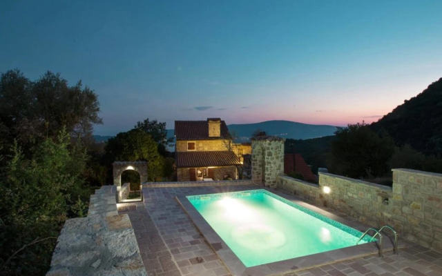 Old Stone House Villas