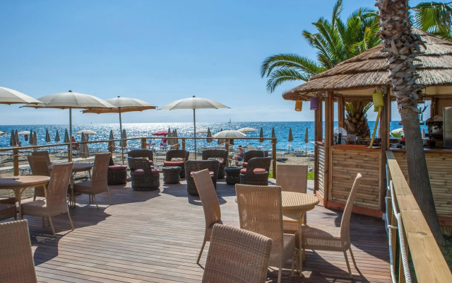 Aregai Marina Hotel & Residence