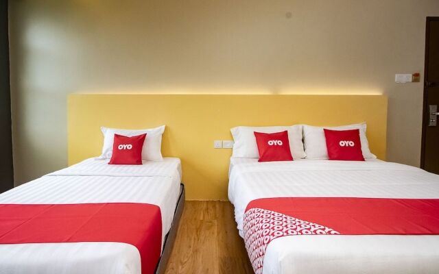 Oyo 90105 Towermas Hotel