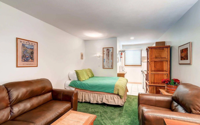 Breckenridge Park Meadows by Ski Country Resorts