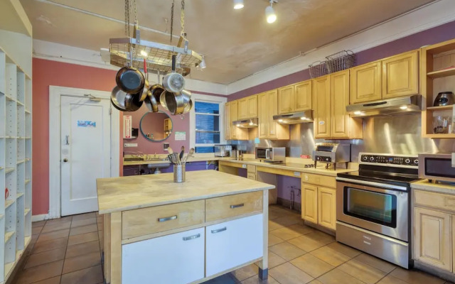 HI San Francisco Downtown Hostel