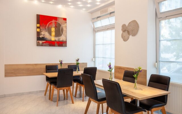 Relax Hotel & SPA Stuttgart