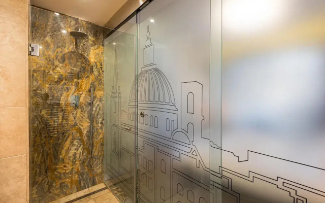 Independence Olive- 1 Bedroom - Square SEA View