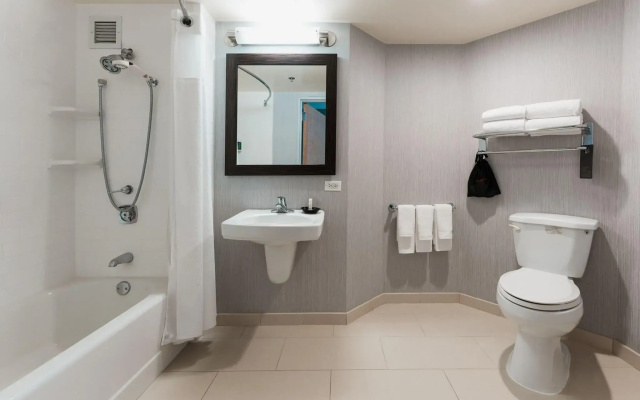 Courtyard by Marriott Los Angeles LAX/Century Boulevard