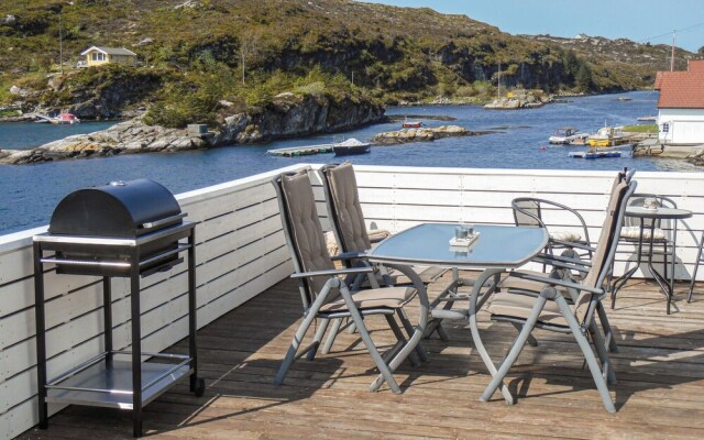 Beautiful Apartment in Steinsland With 4 Bedrooms and Wifi