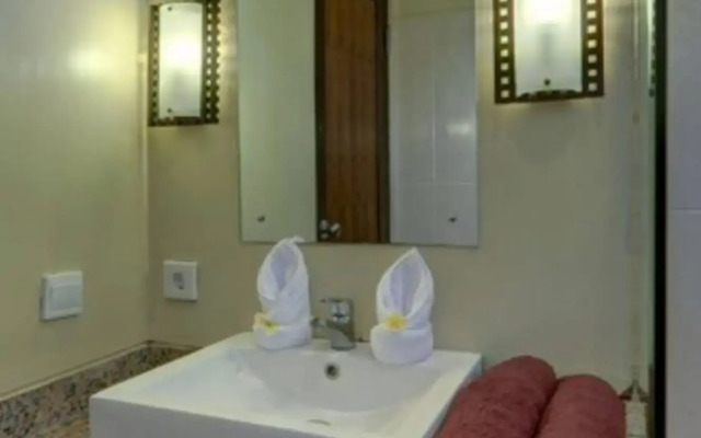 Nipuri Hotel