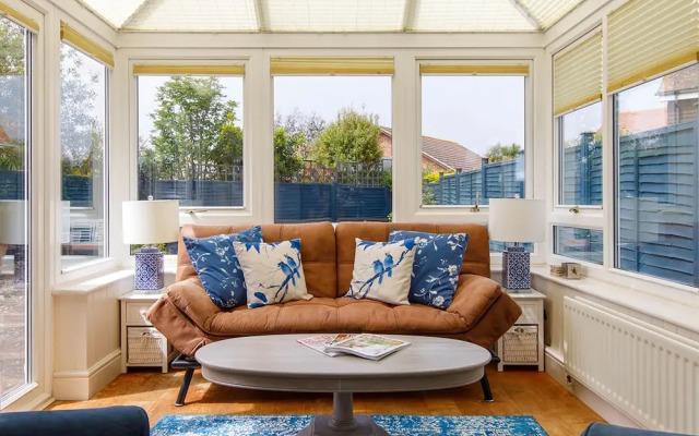 Wonderful Seafront Home - Panoramic Ocean Views