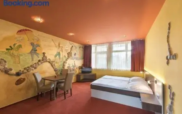 Apartment Center