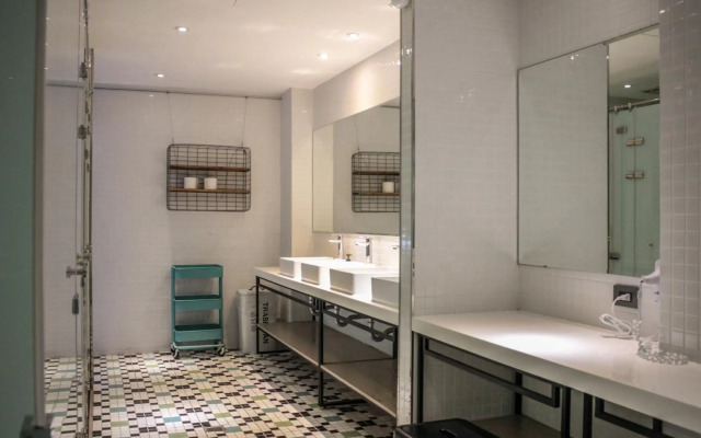 Light Hostel Hualien