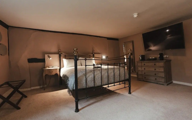 The Woolpack Hotel