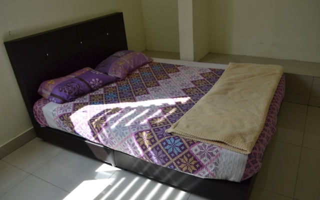 Sitiyam Homestay Seri Kembangan – Guest Rooms – Seri Kembangan