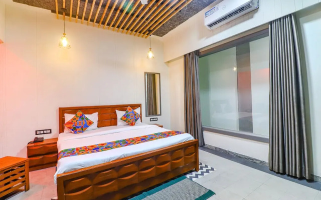 Fabhotel Be Happy