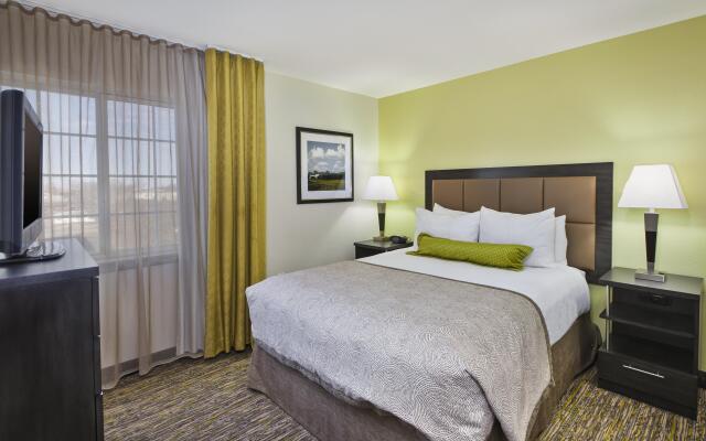 Candlewood Suites Indianapolis Airport by IHG