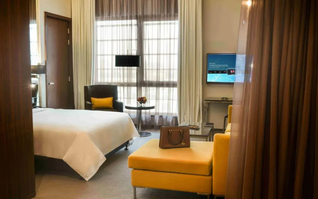 Centro Corniche Al Khobar by Rotana - Hotel in Al Khobar - Photo 3