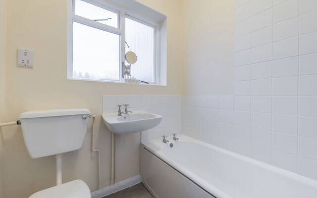 Charming 1BR apt in victorian building close to Hampstead Heath (DP3)