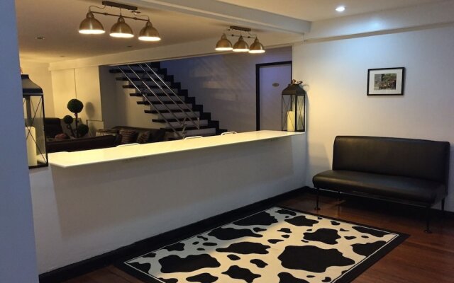 In & Out Guest House