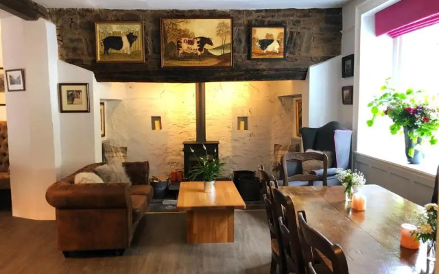 The Red Lion Hotel