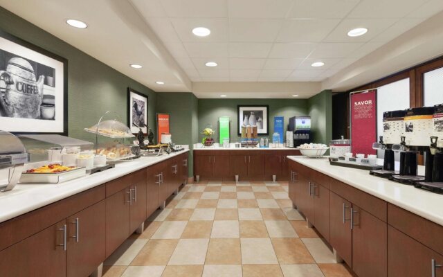 Hampton Inn & Suites West Sacramento