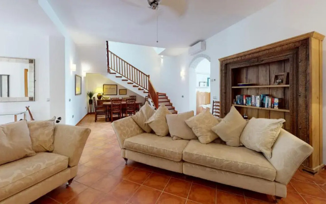 Luxury 5 Bed House Private Pool and Sea View Nerja