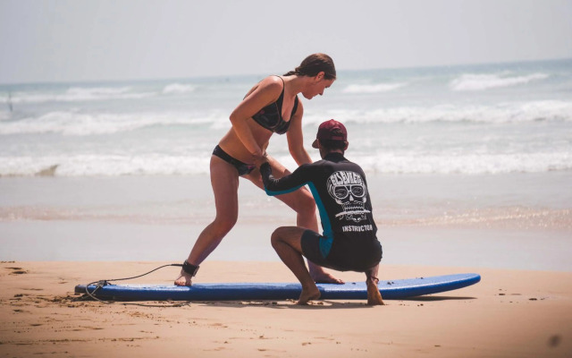 Surf & Party - Hostel Somewhere Else