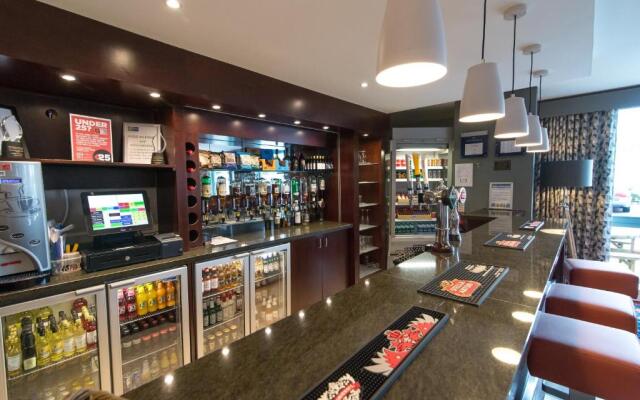 Holiday Inn Express Dunfermline by IHG
