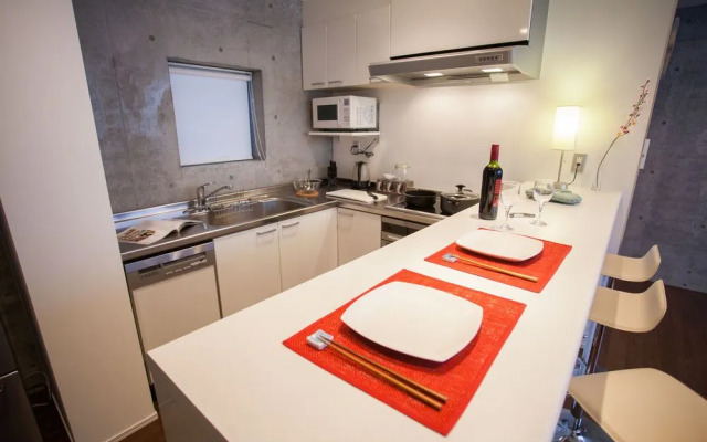 Full Circle Apartments