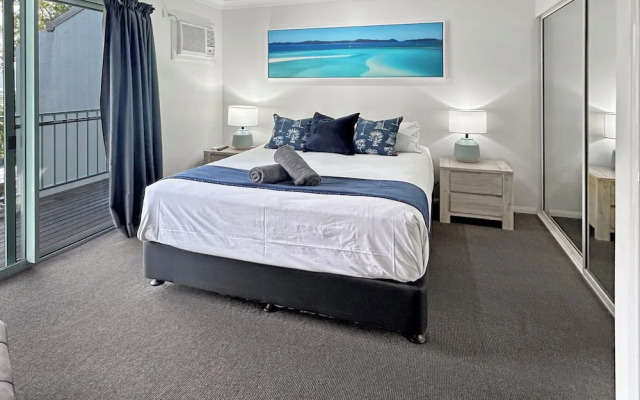 Sunset Waters Apartments