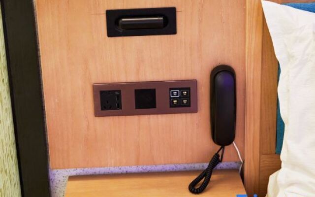 Wanyue Hotel (Yiwu Zhixin Branch)