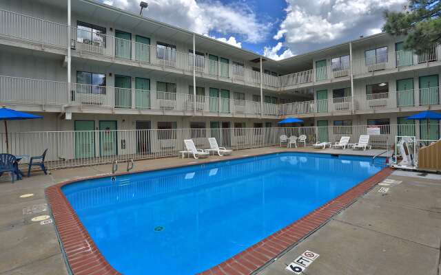 Motel 6 Flagstaff, AZ - West - Woodland Village