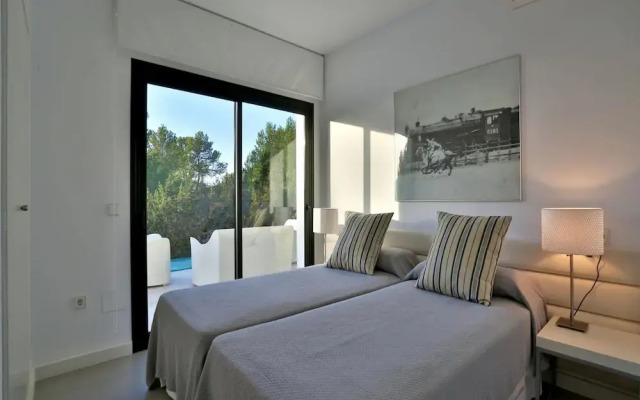 Villa With Outdoor Area