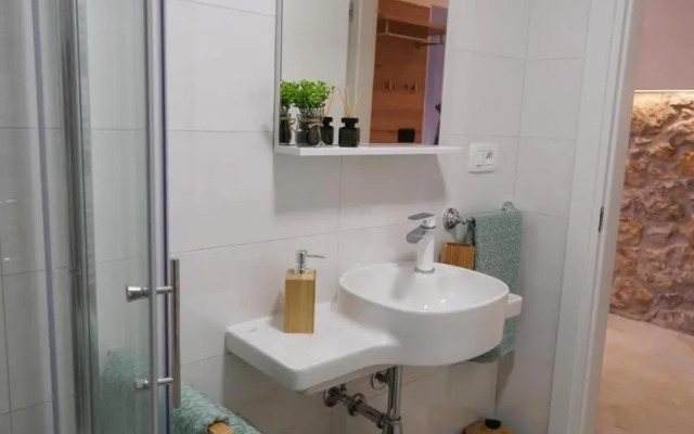 Apartment Ispod ure