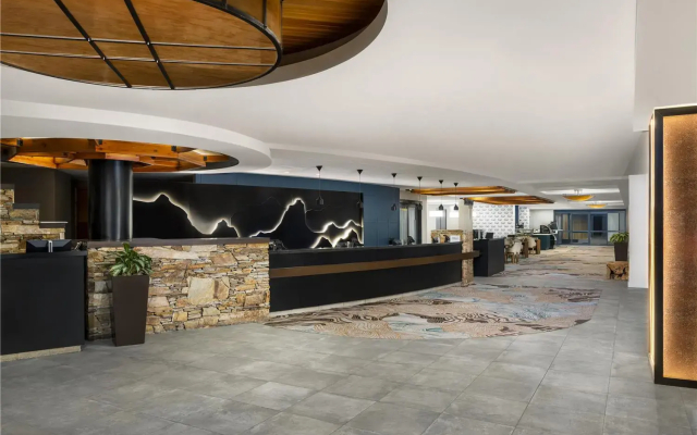 Hilton Whistler Resort & Spa