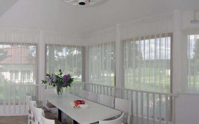 Отель «Вишневый сад»