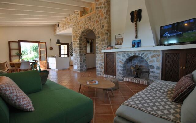 Chic Mansion in St Llorenç des Cardassar Balearic islands