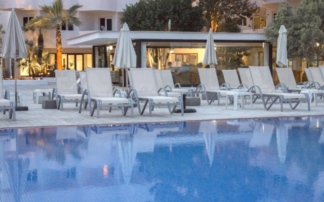 Sentido Fido Tucan - Adults Only