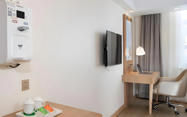 Vienna 3 Best Hotel (Jiayuguan Jingtie Market Chengxin Plaza)