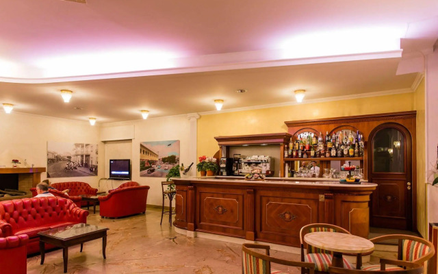 Mariano IV Palace Hotel