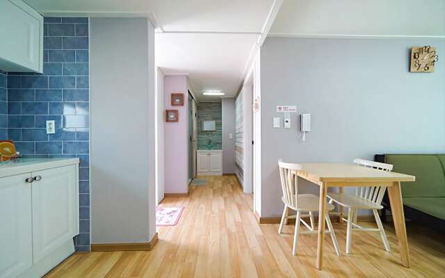 Mari Hotel