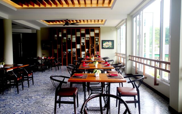 Katathong Golf Resort & Spa