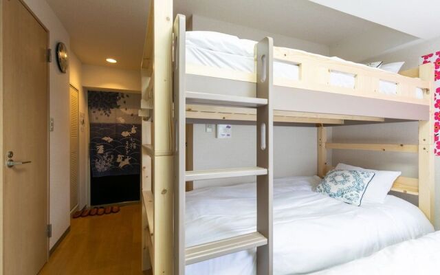 Nishishinjuku Colorbee House 31
