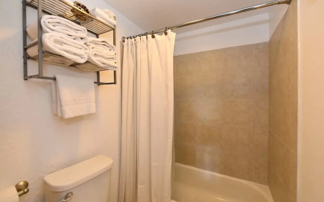 Paki Maui 415 1 Bedroom Condo