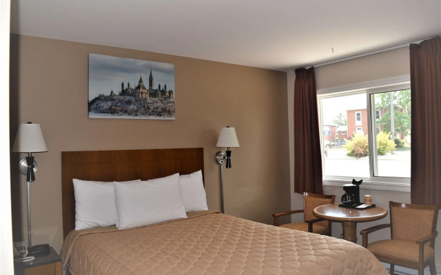 Knights Inn Arnprior