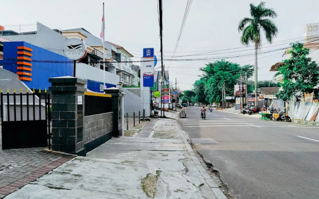 Roemah Tebet Powered by Cocotel