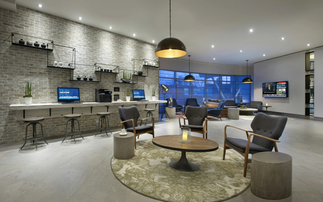 Hilton Garden Inn Toronto Airport