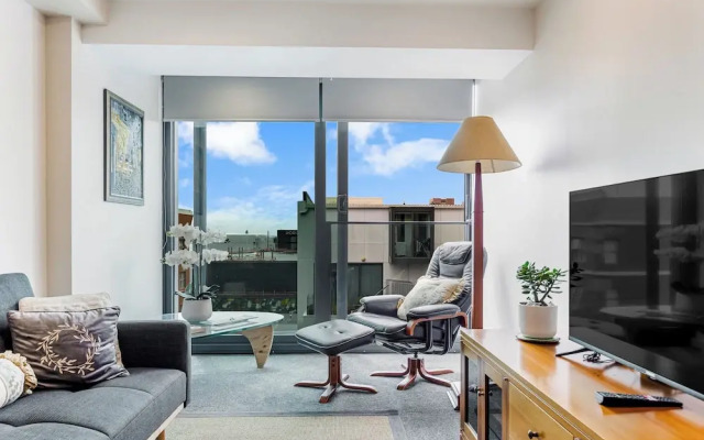 Cosy 2Brm Cbd Apartment