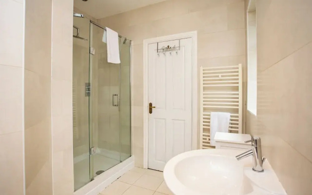 Spacious 5 Bed House Newcastle Gateshead