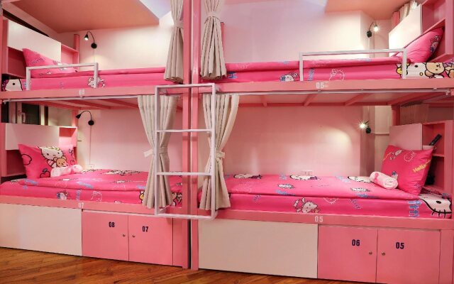 Hanoi High Five Hostel