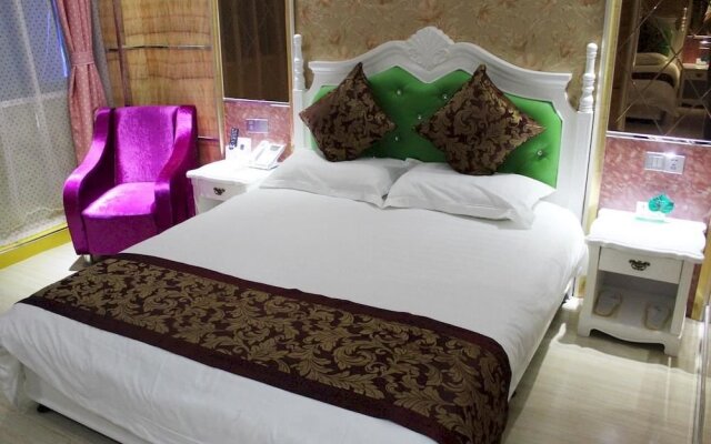 Aoyue Fashion Holiday Hotel