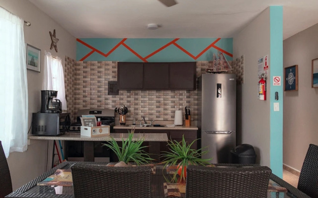 Tropical Breeze Escapes Couples Studio