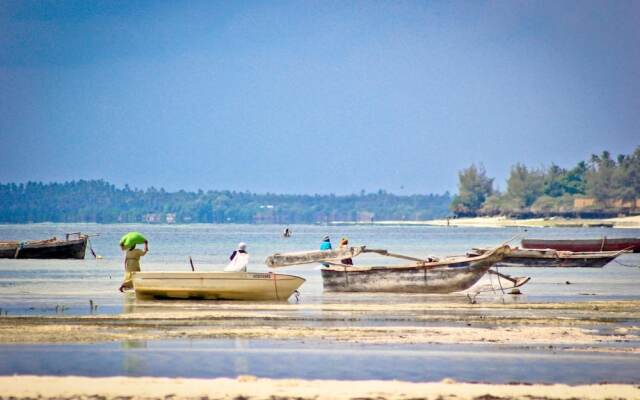 Samaki Lodge